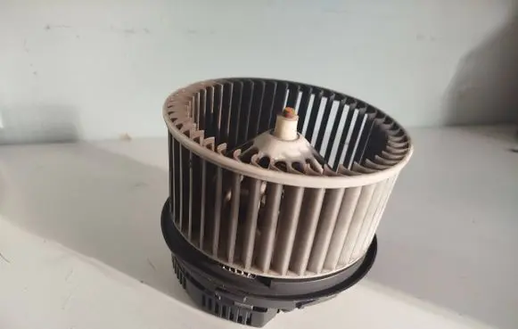 Volvo C30 Heater fan/blower 4M5H18456DD 5027252484 6652A
