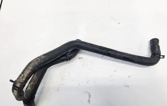 Volkswagen PASSAT B5 Engine coolant pipe/hose