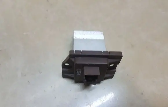 Hyundai Santa Fe Heater blower motor/fan resistor