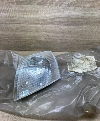 Volkswagen PASSAT B5 Front indicator light 3B0953049C