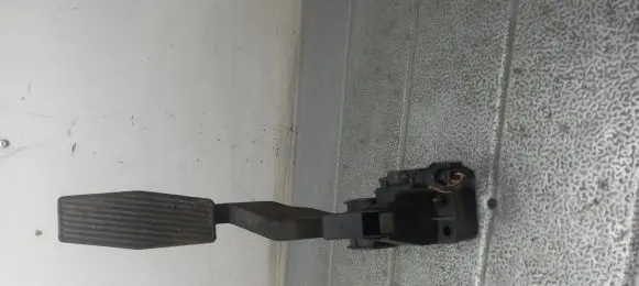 Opel Zafira A Accelerator pedal position sensor 