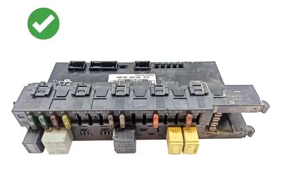Mercedes-Benz CLK A209 C209 Fuse module 2095450601 5DK008486 4RA00779307