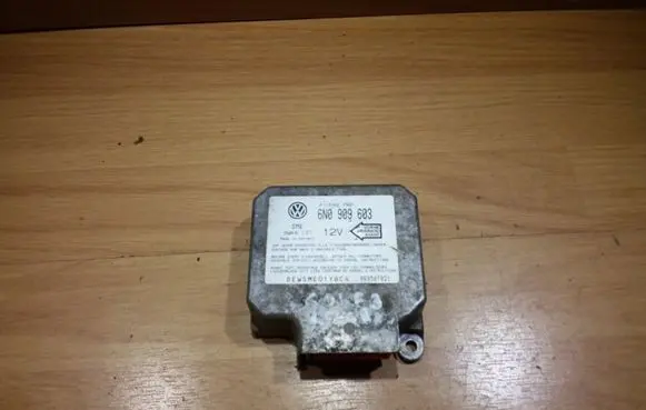 Volkswagen Golf III Airbag control unit/module 6N0909603