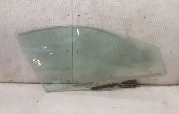 Honda Civic Front door window glass four-door