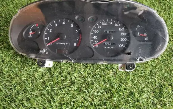 Hyundai Lantra II Speedometer (instrument cluster) 7111-1300