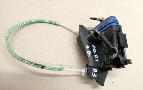 Audi A3 S3 8L Rear door lock 8D0839015A