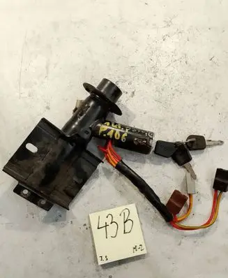 Peugeot 106 Ignition lock 4162W4