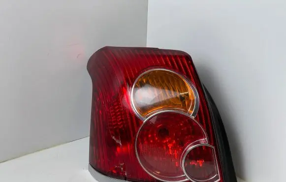 Toyota Avensis T250 Rear/tail lights