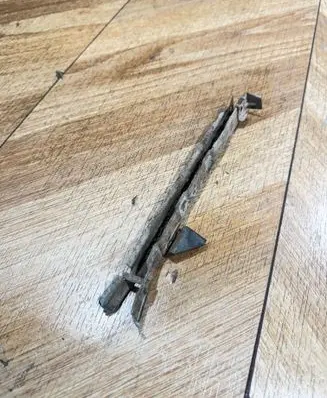 Mercedes-Benz E W211 Front bumper mounting bracket A2118801214