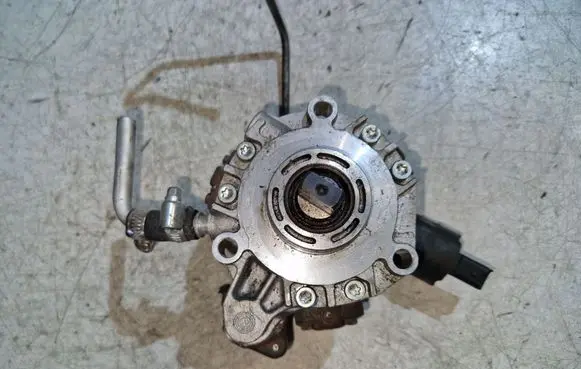 Ford C-MAX II Fuel injection high pressure pump A2C27100268