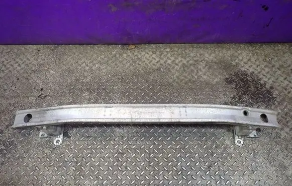 Renault Clio III Front bumper support beam 