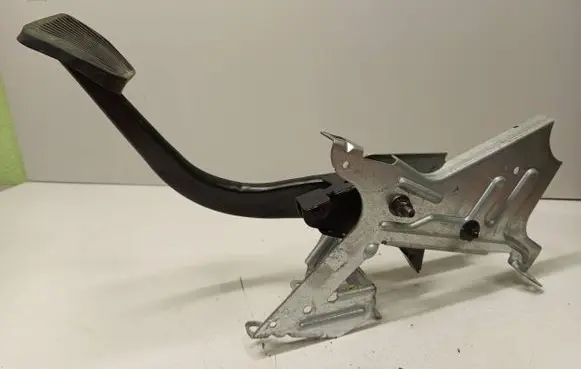 Volvo XC90 Brake pedal 0534