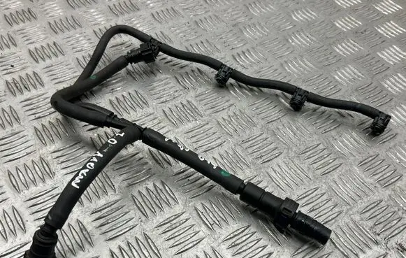 Volvo V40 Fuel return line/hose 