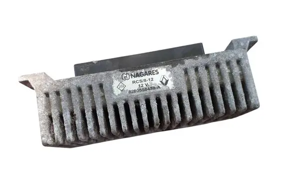 Opel Vivaro Glow plug pre-heat relay RCS812 8200558438A