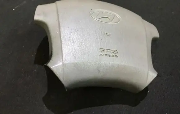 Hyundai Terracan Steering wheel airbag