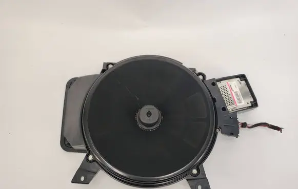 Audi A8 S8 D3 4E Subwoofer speaker 4E0035412D 373061002 280382002