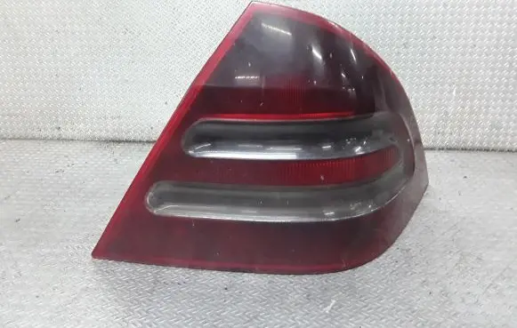 Mercedes-Benz C W203 Rear/tail lights