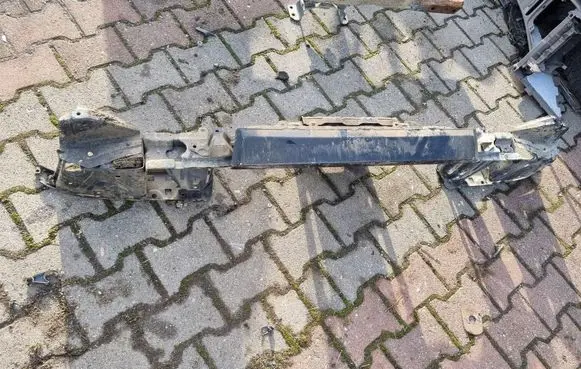 Toyota Corolla E110 Rear bumper foam support bar 111111111