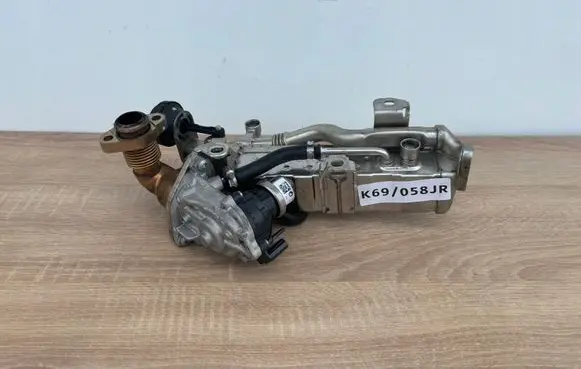 BMW 4 F32 F33 EGR valve cooler 8513691
