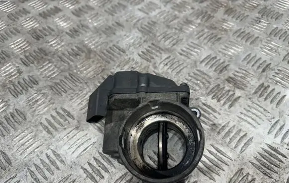 Volkswagen Caddy Throttle valve 03G128063A