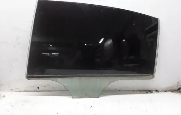 Skoda Superb B5 (3U) Rear door window glass