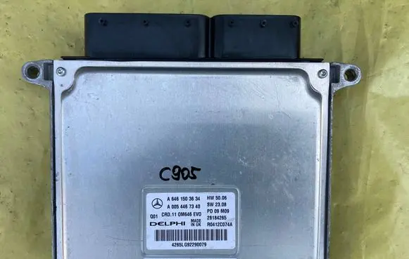 Mercedes-Benz C AMG W204 Engine control unit/module A0054467340 A6461503634