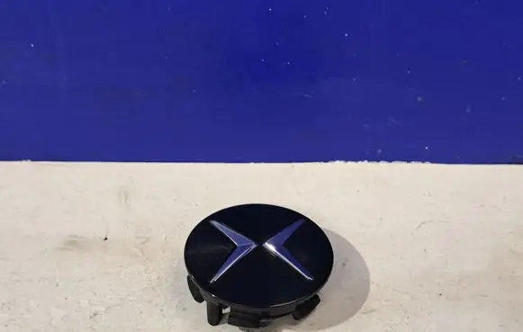 Polestar 2 R17 wheel hub/cap/trim 32209244