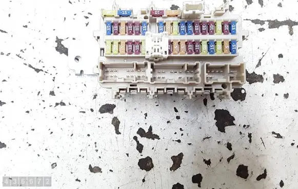 Nissan X-Trail T32 Fuse module