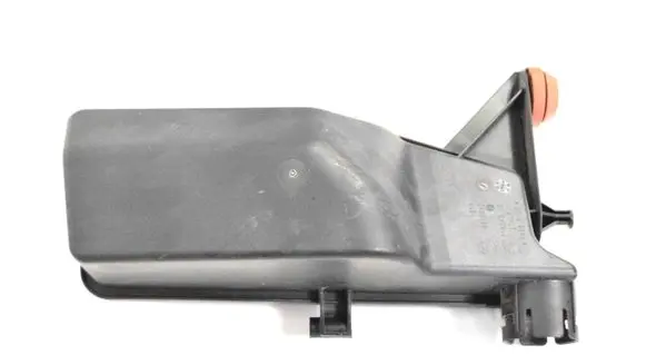 BMW 7 G11 G12 Intake resonator 8575040