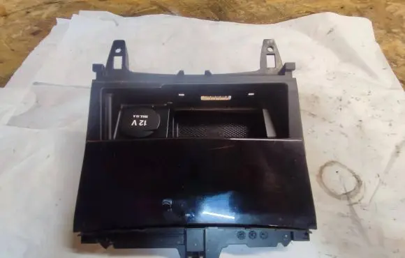 Ashtray (front)