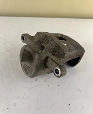 Toyota RAV 4 (XA20) Front brake caliper