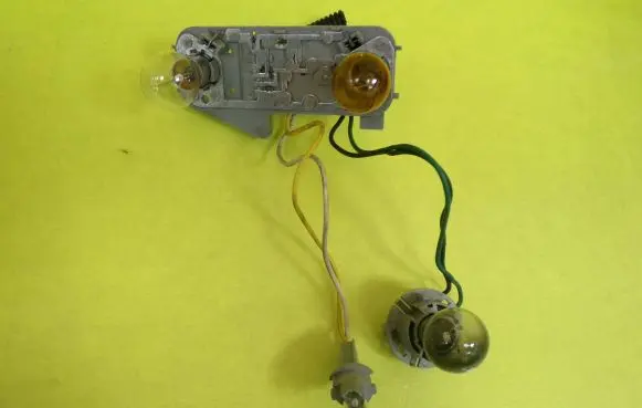 Toyota Yaris Tail light bulb cover holder