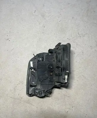BMW X1 F48 F49 Front door lock 7477695 A046465 18283810