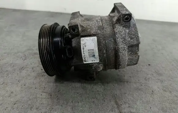 Renault Laguna II Air conditioning (A/C) compressor (pump) 6570899