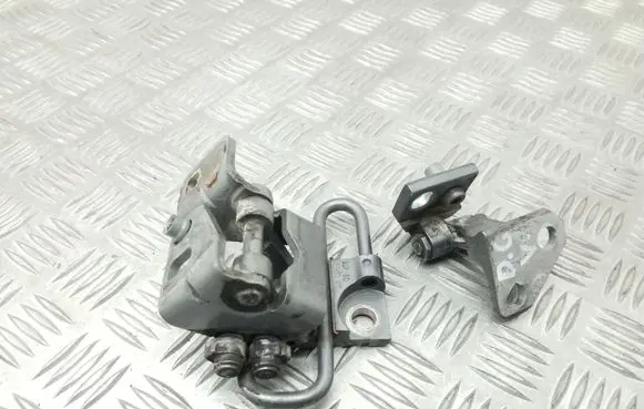 Volkswagen Golf Plus Rear door hinge set 1K4833412Q 1K9833402E