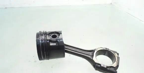 Volkswagen Transporter - Caravelle T4 Piston with connecting rod