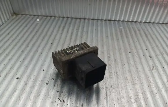 Renault Laguna II Glow plug pre-heat relay 9640469680 BDL712