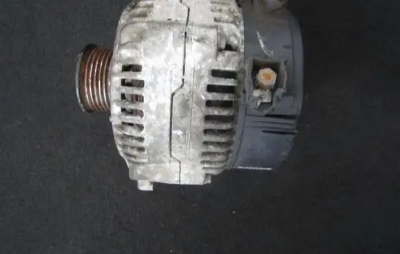 Ford Mondeo MK I Generator/alternator 0123212001 93BB-10300-AG