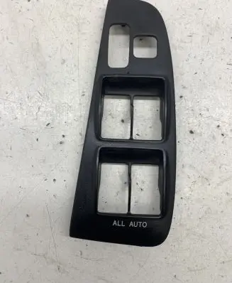 Toyota Avensis T250 Front door window switch trim 7423205140