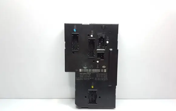 Mercedes-Benz E C207 W207 SAM control unit 2129060005