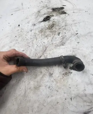 Audi A4 S4 B5 8D Engine coolant pipe/hose