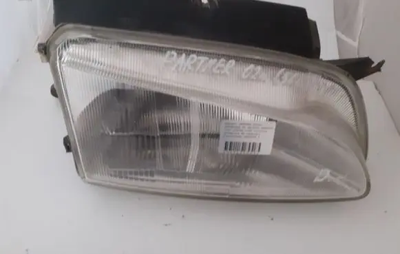 Peugeot Partner Headlight/headlamp 02HORE91755101