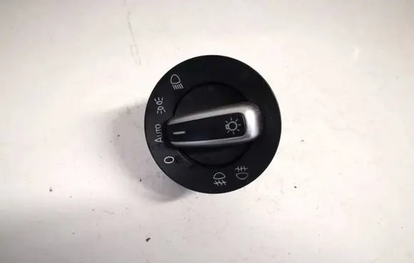Volkswagen PASSAT B7 Light switch