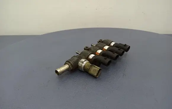 Volkswagen PASSAT B5.5 Fuel main line pipe 09SQ99020022