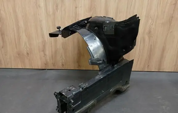 Mercedes-Benz E A207 Front quarter panel 