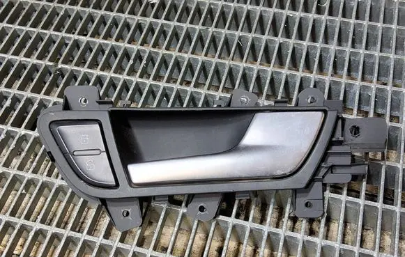 Audi A4 S4 B8 8K Front door interior handle 8K0837020