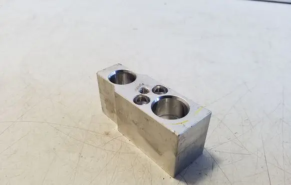 Toyota C-HR II Air conditioning (A/C) expansion valve 