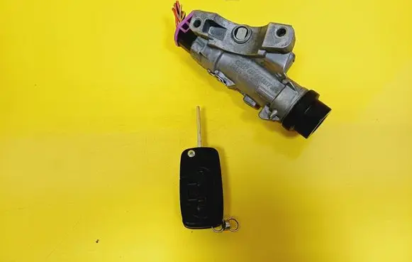 Audi A6 S6 C5 4B Ignition lock 4B0905851F
