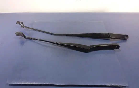 Skoda Octavia 985 Front wiper blade arm 
