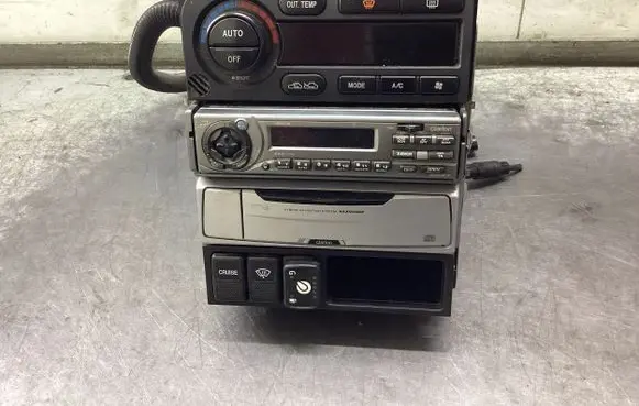 Subaru Outback Climate control unit 72311AE161 3P26134700